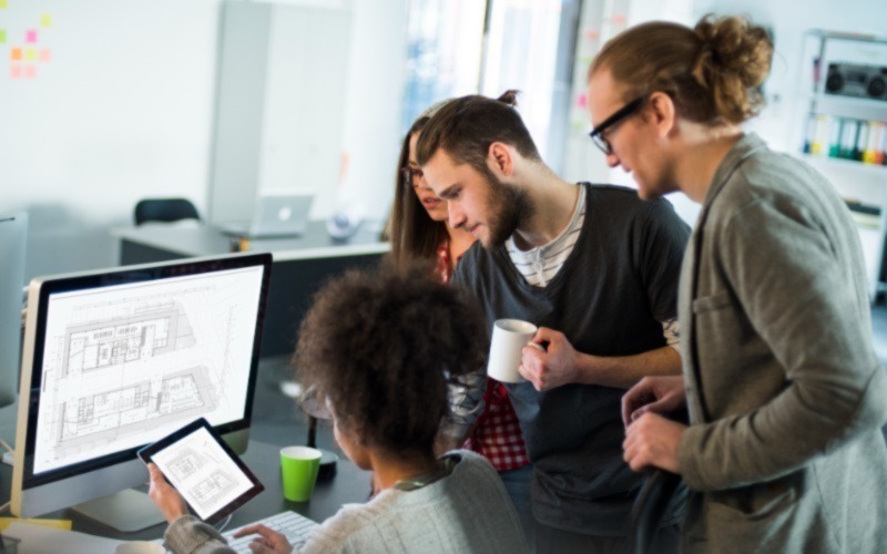 Contract reviews employees planning