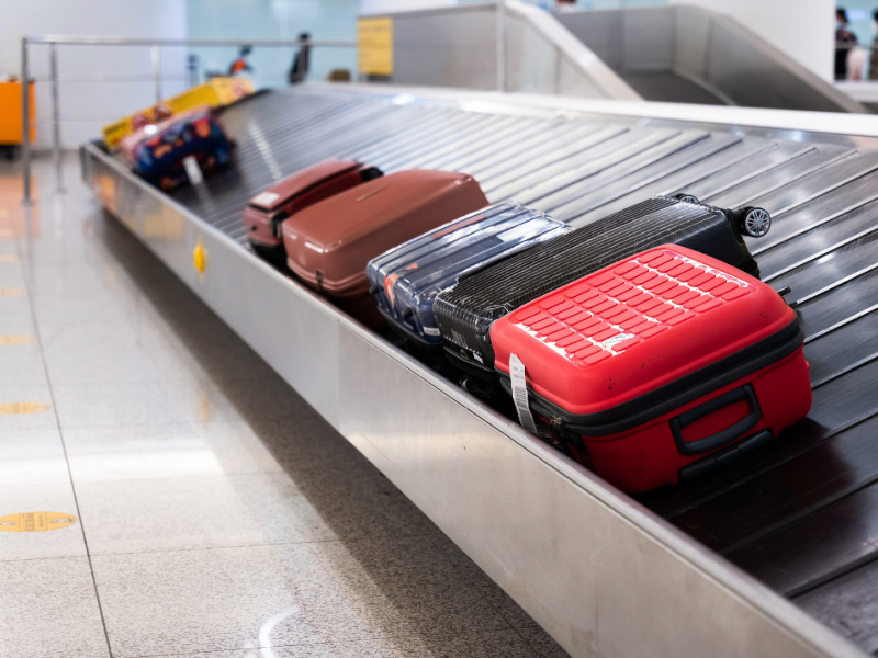 airport baggage GettyImages-1446090290