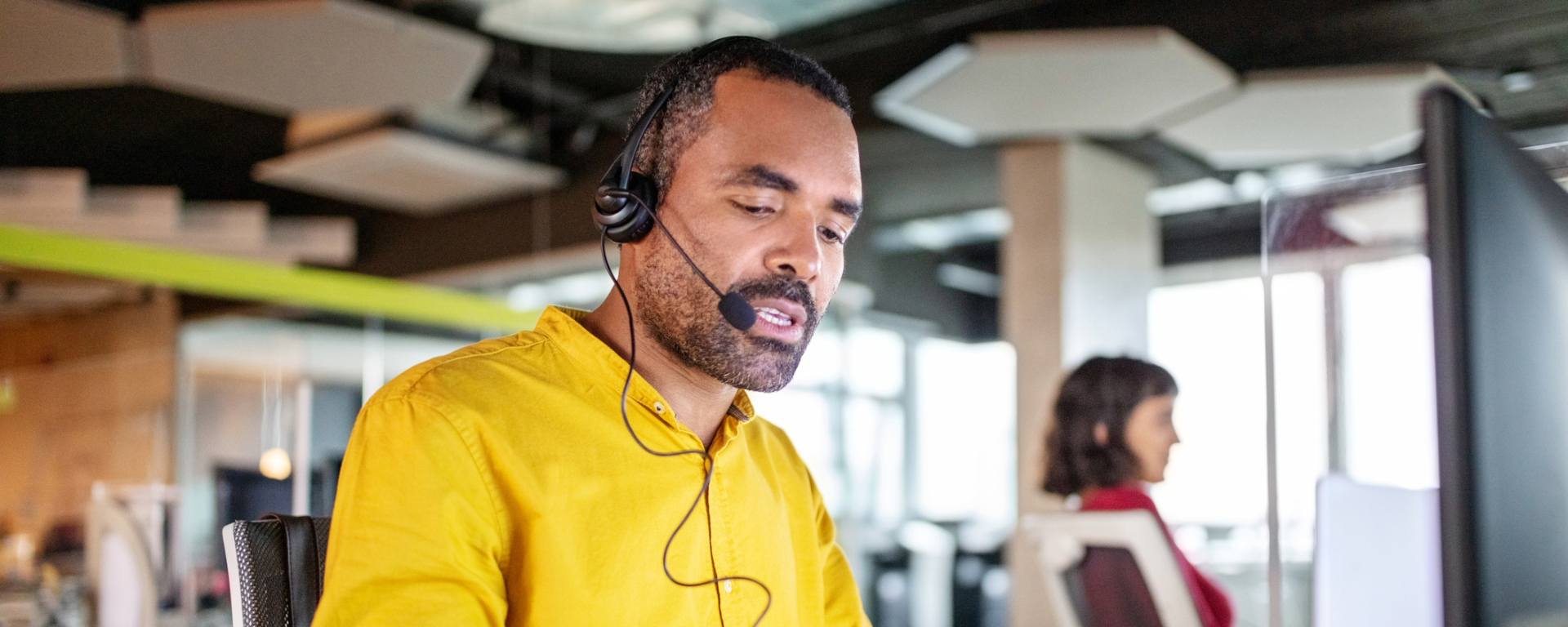 Customer service -man working in call centre