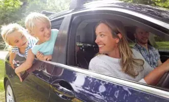 Financial and banking - kids leaning out of car - 800x600.jpg