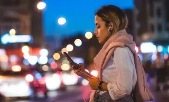 Telecom-girl-using-phone