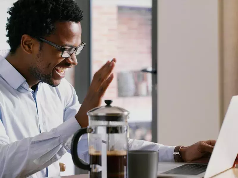 Pensions consulting employee in meeting