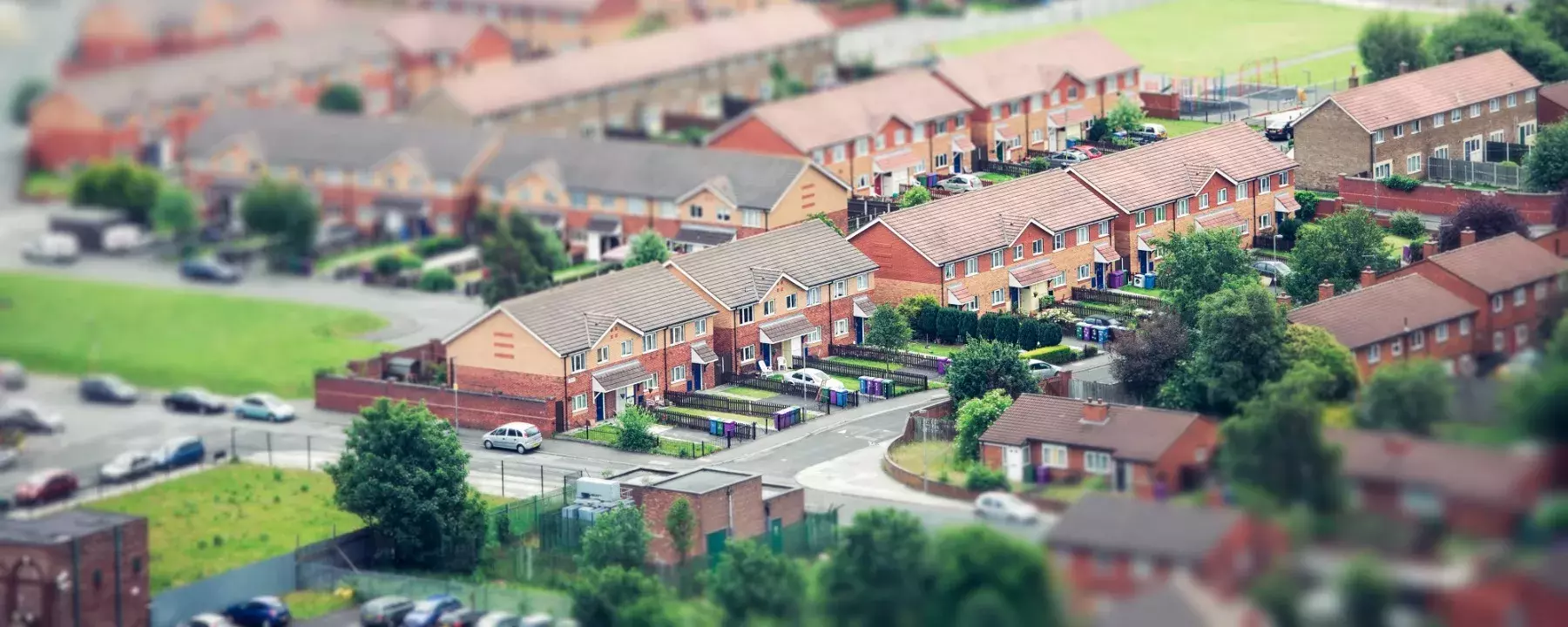 Making houses warmer and more energy efficient with the Green Deal initiative