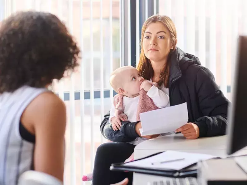 kid looking at mom