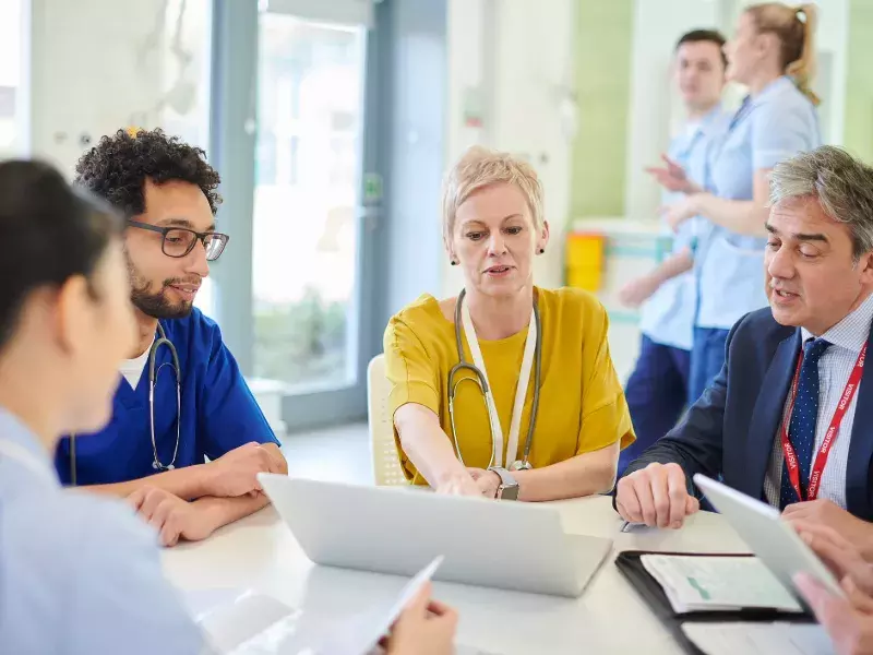 Doctors-in-meeting